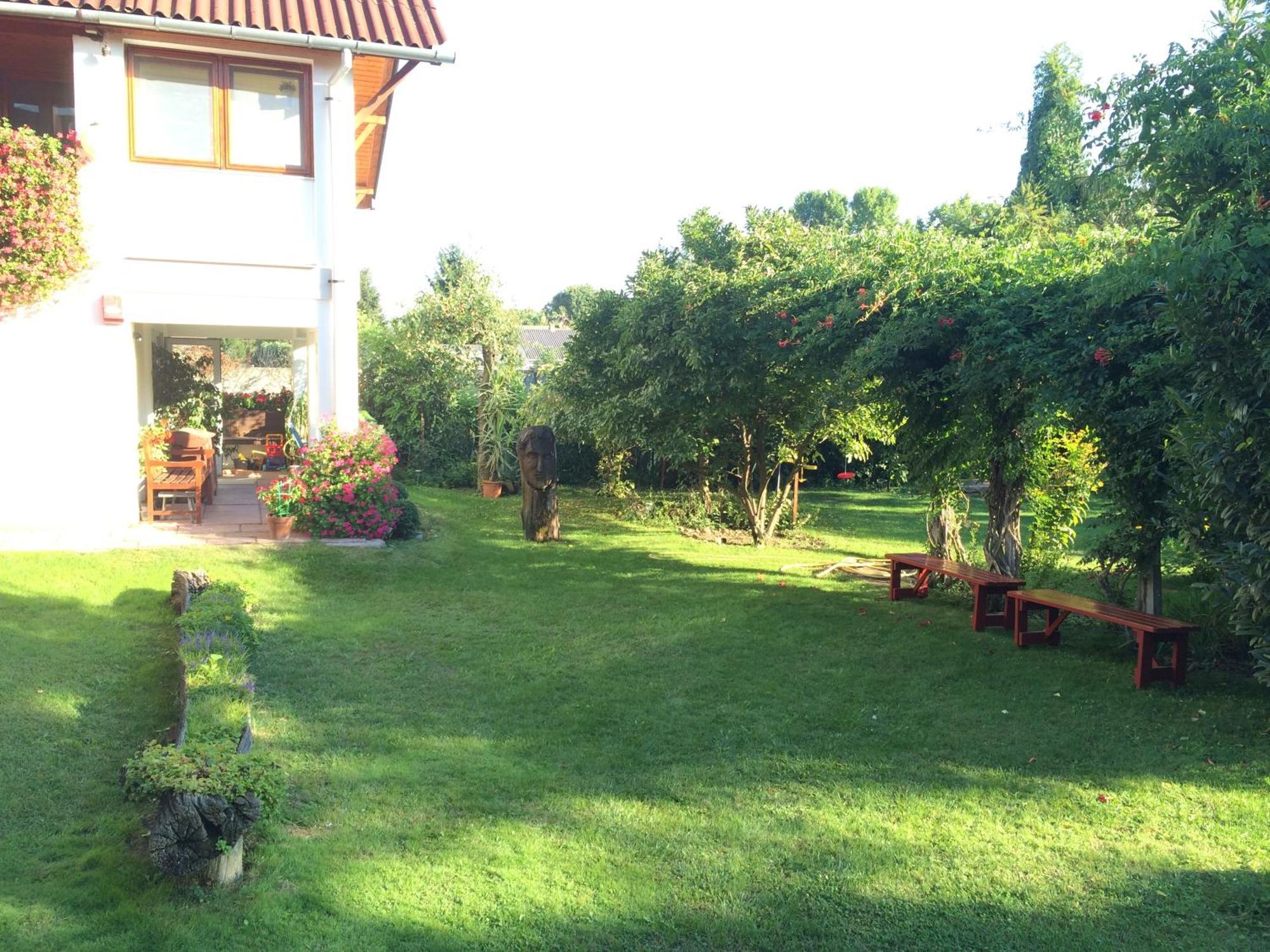 Ida Rooms Lajosmizse Exterior photo